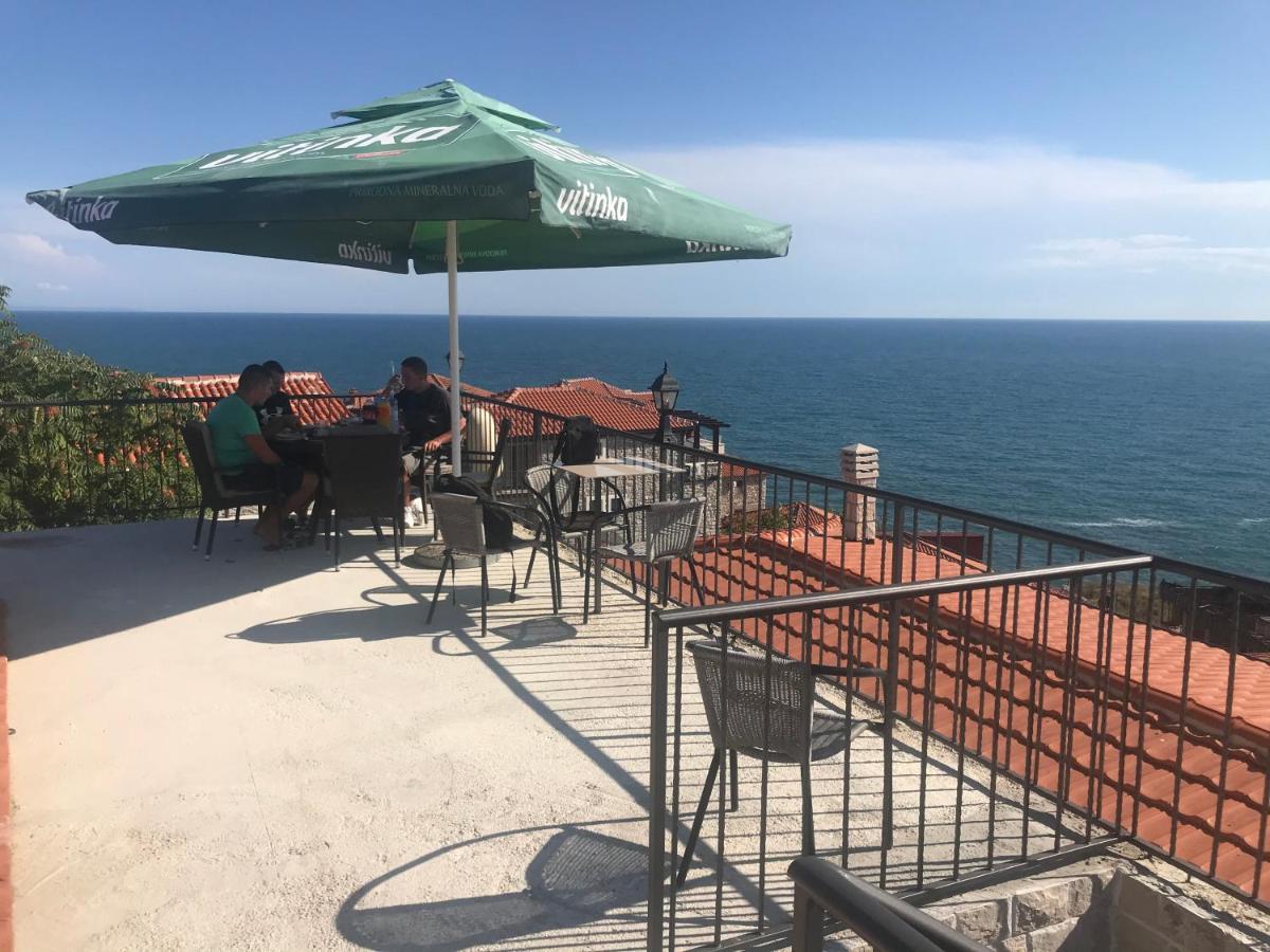 Apartments Gusar Ulcinj Ngoại thất bức ảnh