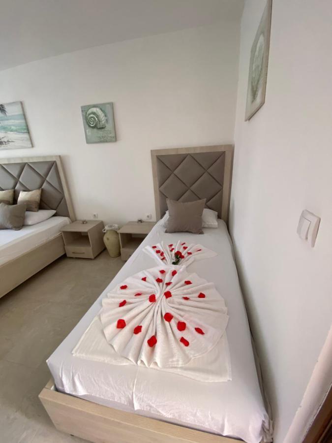 Apartments Gusar Ulcinj Ngoại thất bức ảnh
