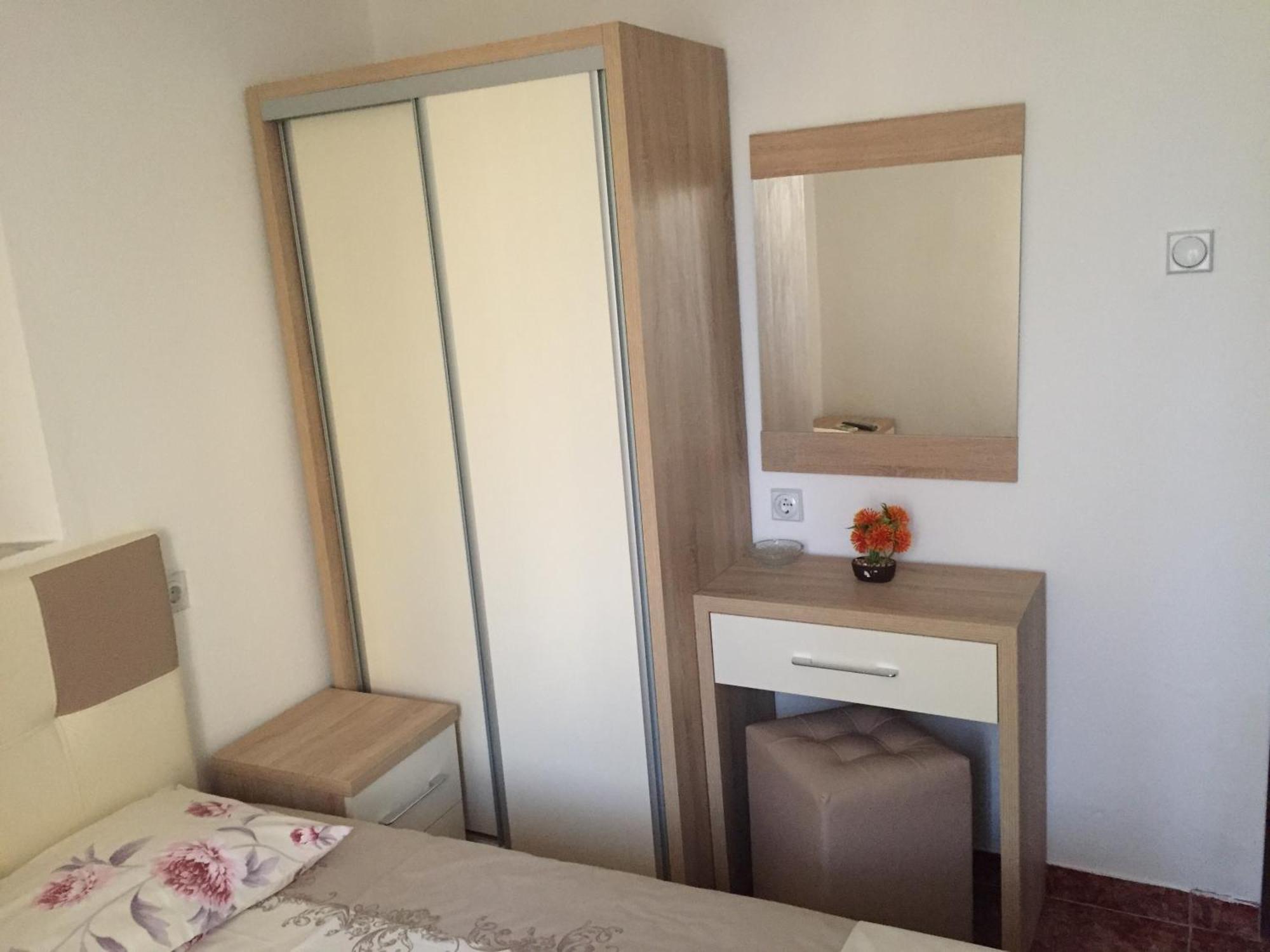 Apartments Gusar Ulcinj Ngoại thất bức ảnh